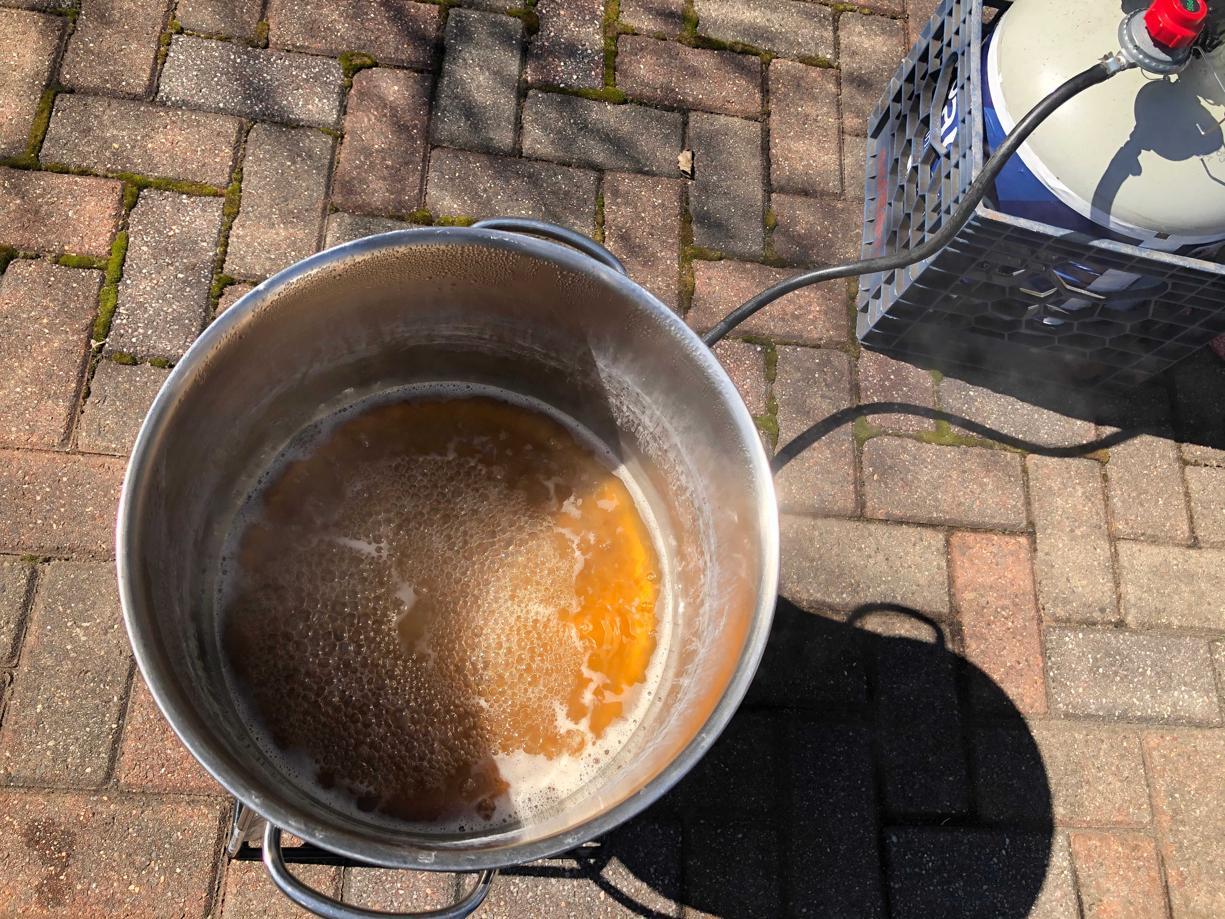 Boiling maple sap in turkey cooker